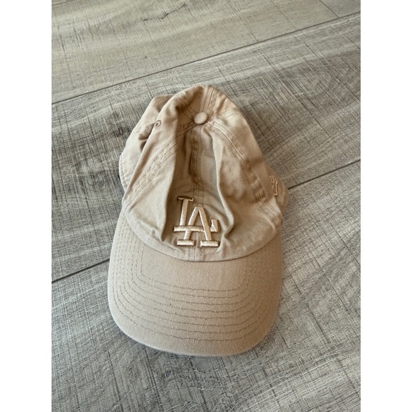 New Era Other - New Era LA Dodgers Khaki Tan Tonal Logo Adjustable Baseball Hat OSFM